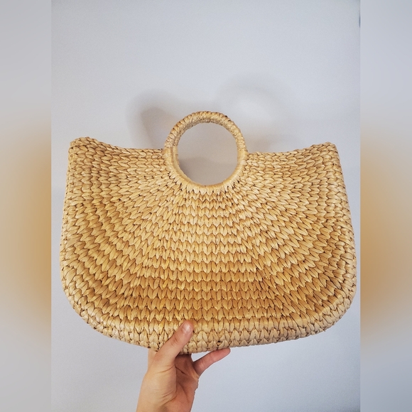 Handmade Natural Fiber Bag With Butterfly Scarf - Picture 10 of 10